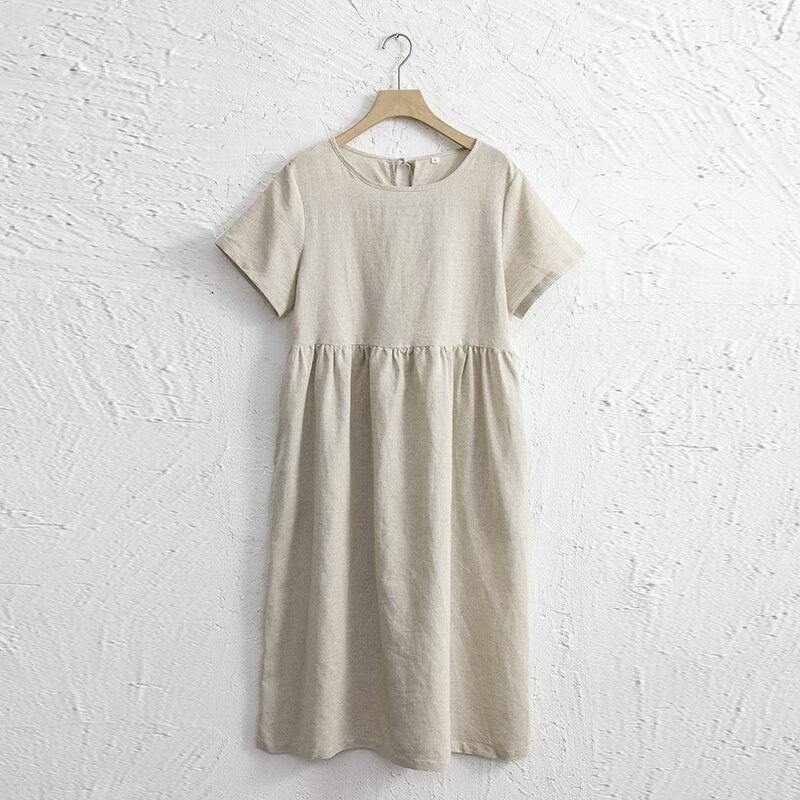 Retro women's dress with pockets