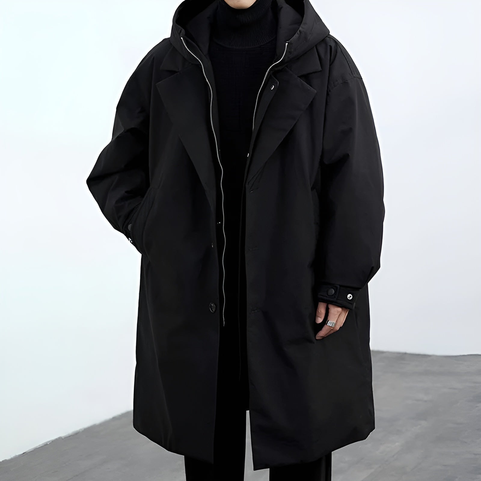 Men - Stylish Trench Coat - Water-Resistant Fabric - Versatile Outerwear - Designed for All Seasons
