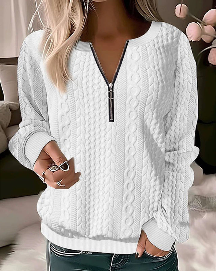 Single-coloured pullover with zip