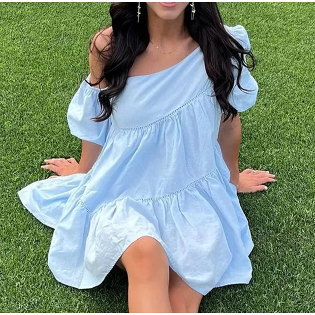 Mini dress with puff sleeves in loose fit