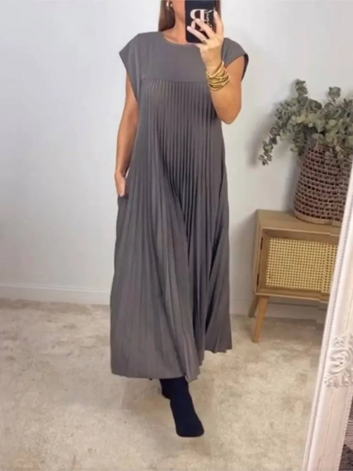 Sleeveless dress