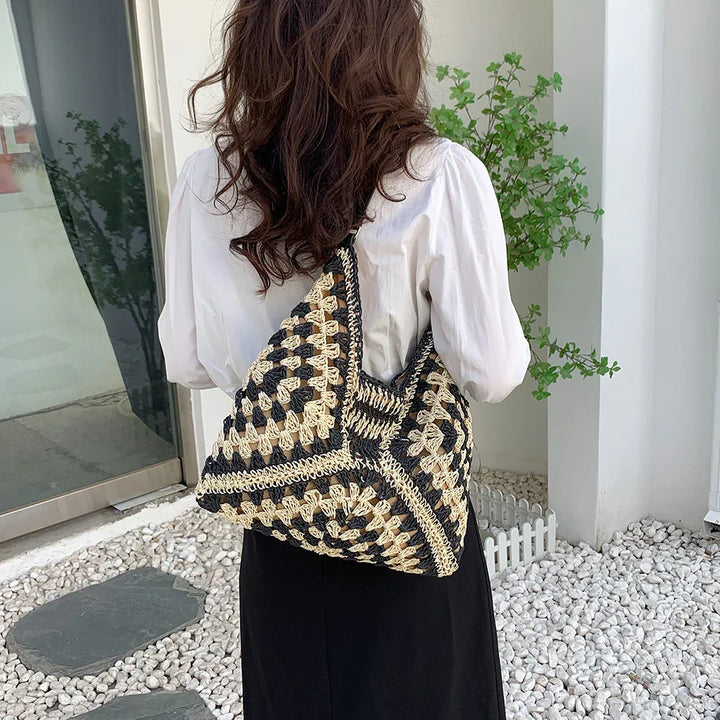 Bohemian handmade straw shoulder bag for women