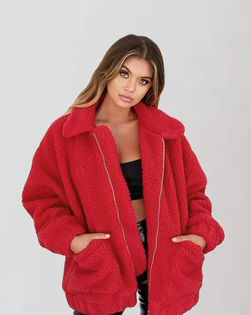 Cosy and trendy women's teddy fleece jacket