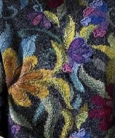 Trendy floral jumper - the symbol of comfort and fashion