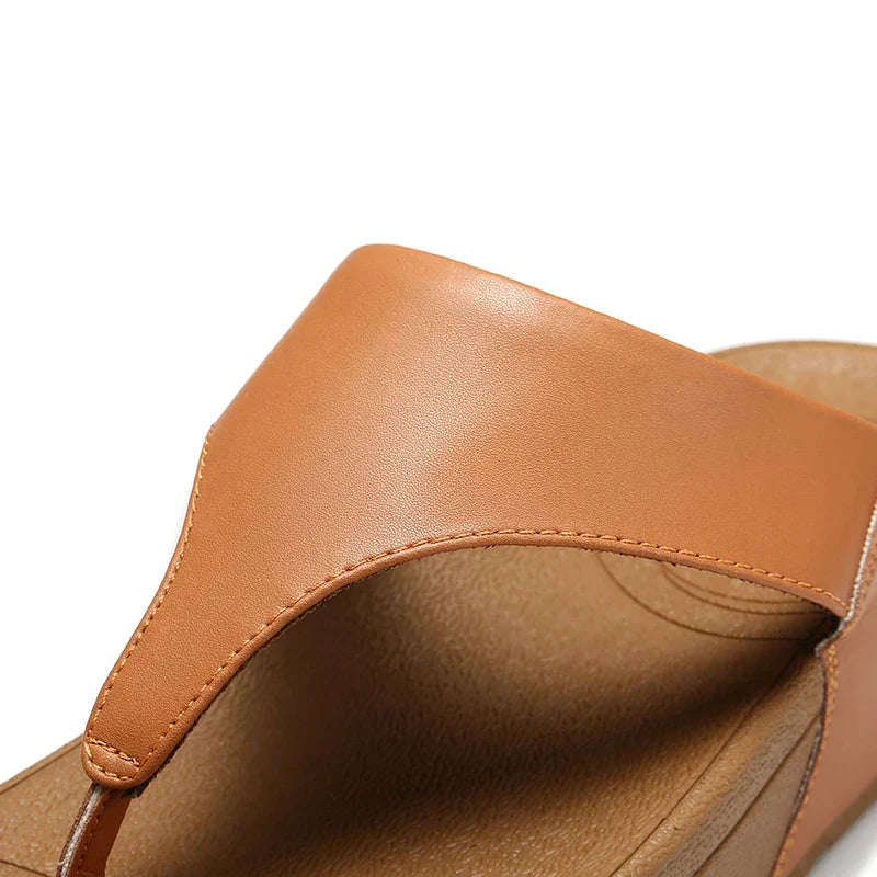 Leather sandals for women