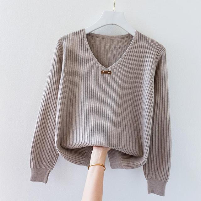 Long-sleeved sweater