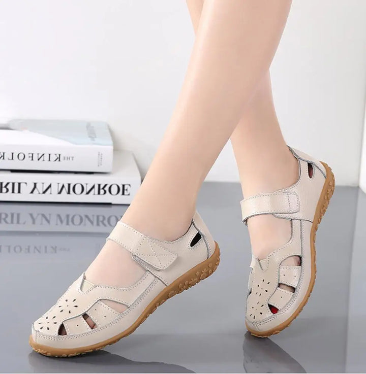 Genuine leather sandals with soft soles