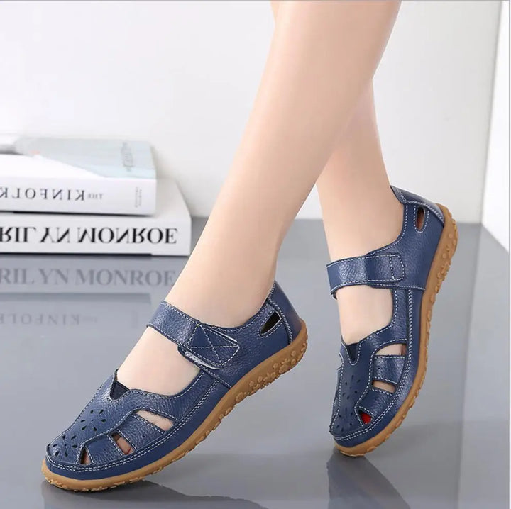 Genuine leather sandals with soft soles