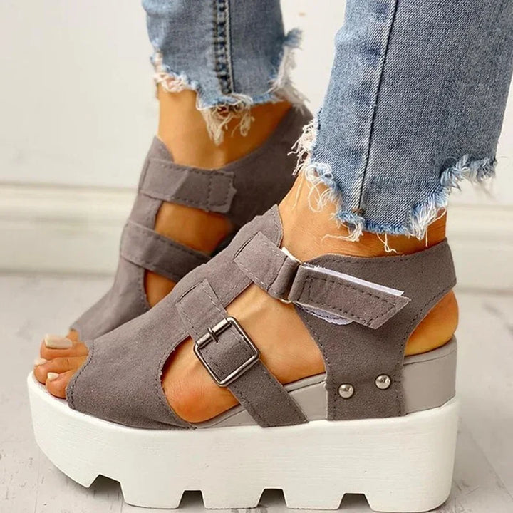 Open platform sandals