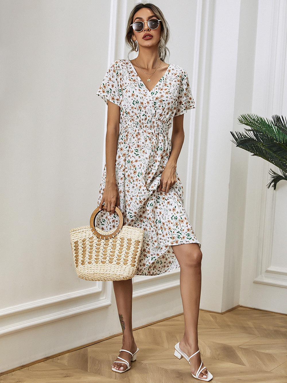 High-quality elegant summer dress with floral print