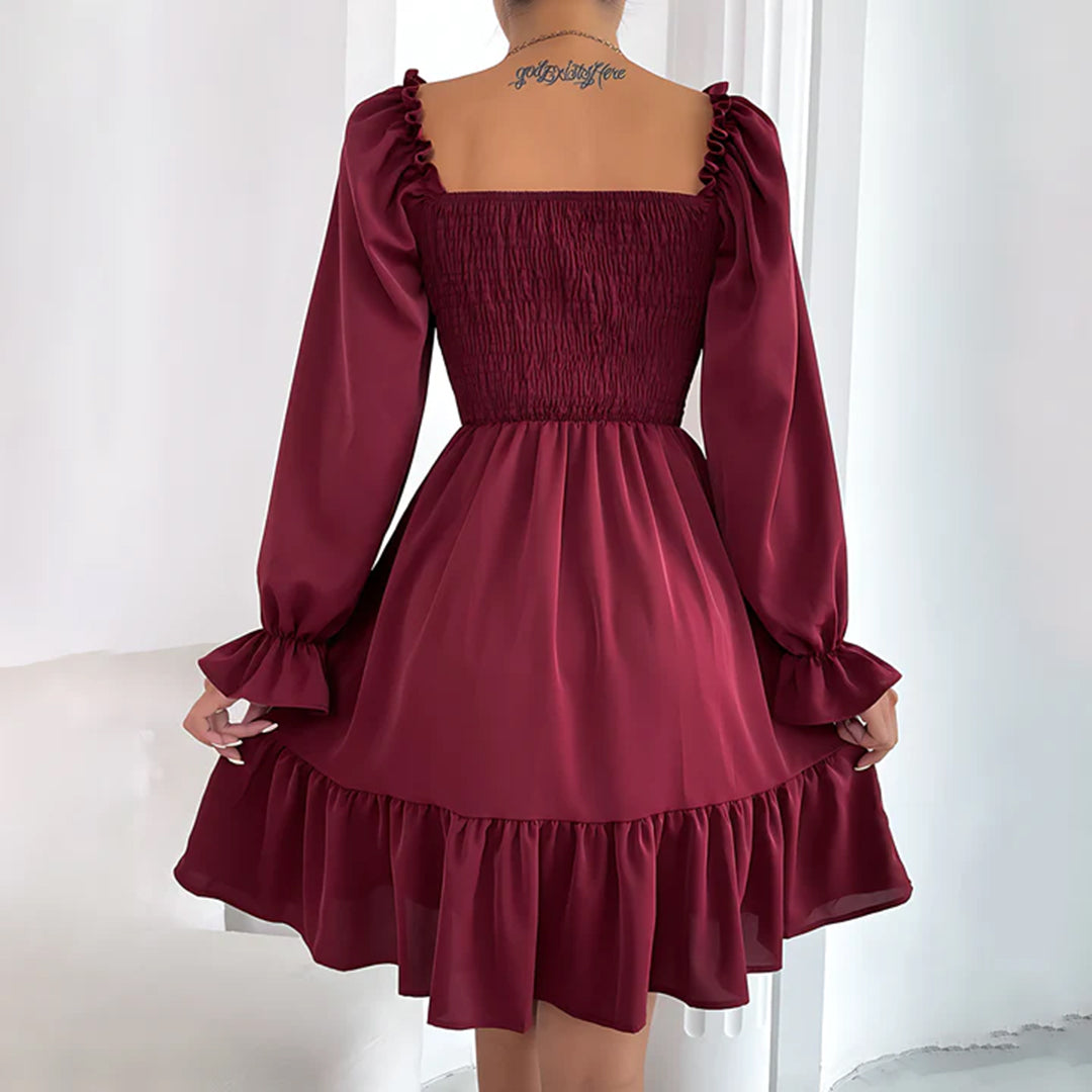 Stylish dress with frills