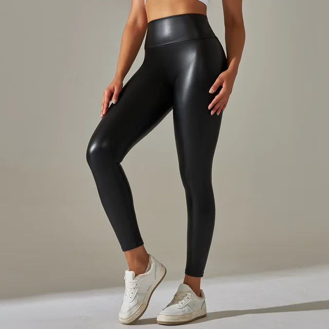 Slim & chic leather leggings with high waist