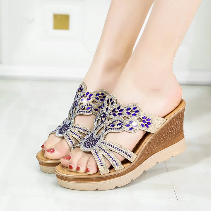 Sandals with wedge heel and rhinestones