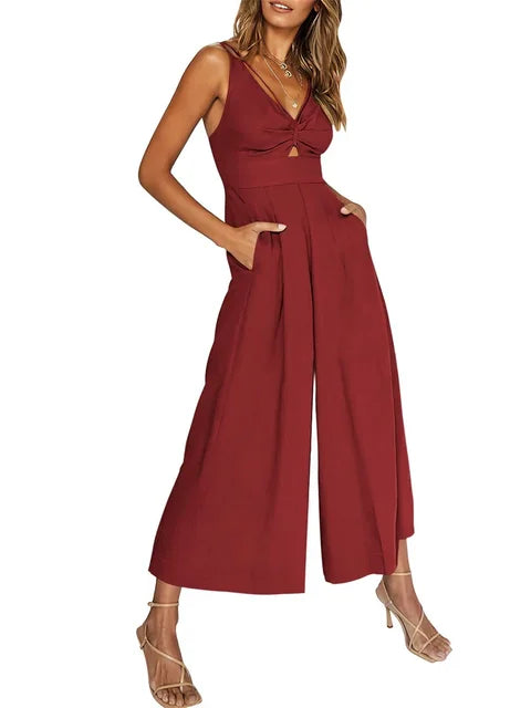 Elegant sleeveless jumpsuit with wide leg