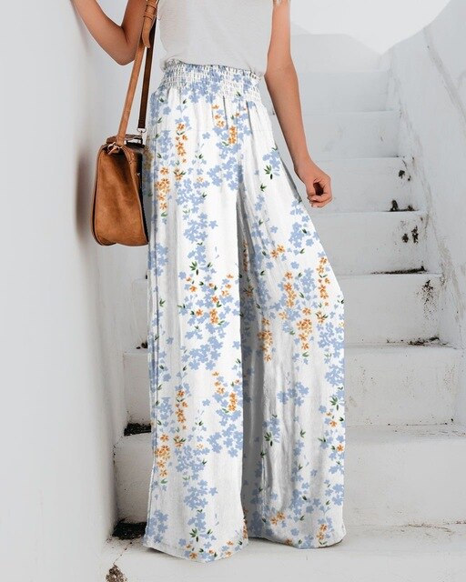 Women's - Lightweight Floral Trousers - Breathable Fabric - Stylish and Comfortable Everyday Wear
