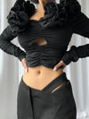 Trendsetting crop top in black