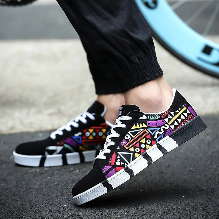 Streetwear sneaker with geometric design