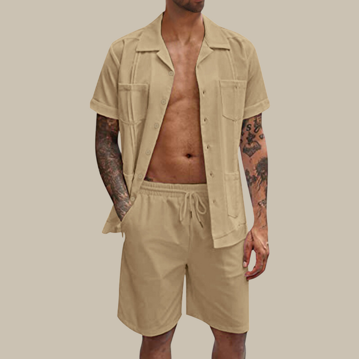 Stylish set for men: shirt & shorts