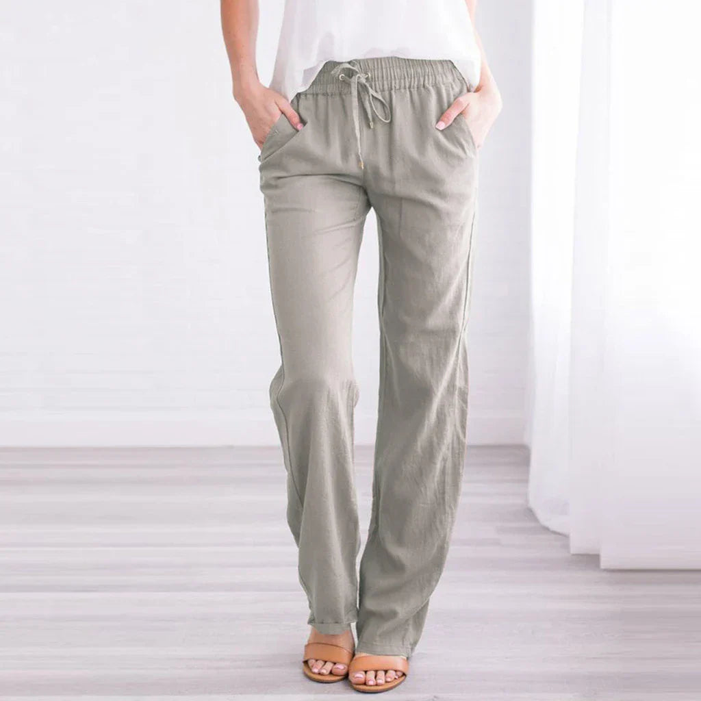 Loose trousers with wide leg and drawstring