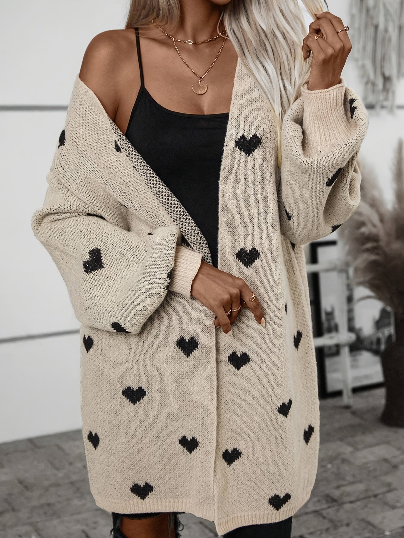 Women's - Heart Pattern Cardigan - Long Sleeve Style