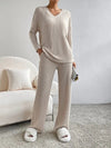 Knitted trousers and jumper for women