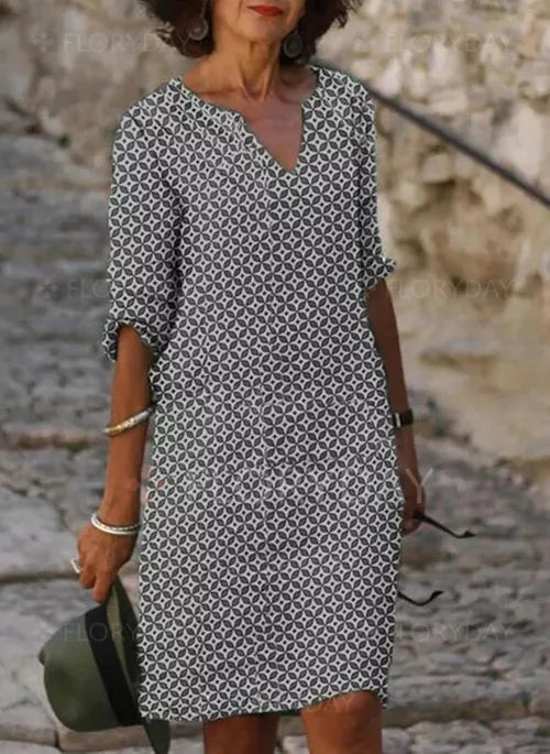 Women's - Loose Casual Dress - Lightweight & Comfortable Fabric - Ideal for Everyday Style