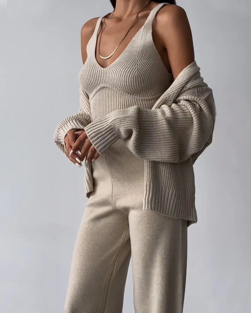 Knitted 3-piece set