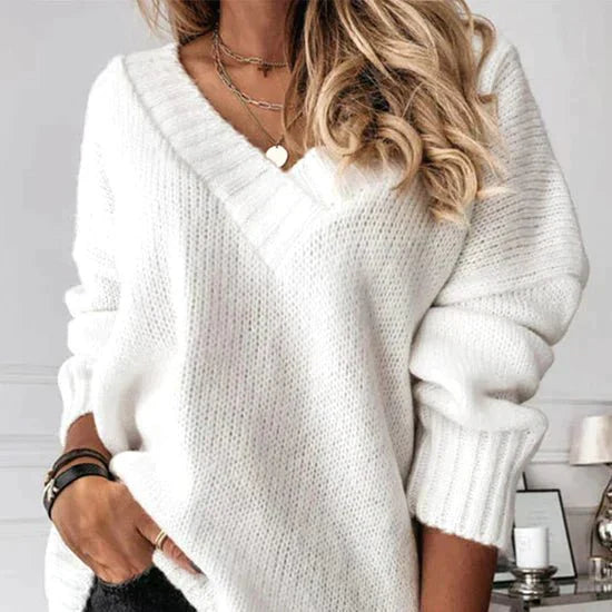 Women's - Stylish Soft Sweater - Cozy Knit Material for Everyday Wear