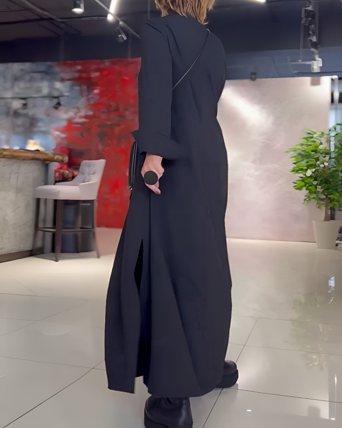 Women's - Elegant Dress - Flowing Fabric - Perfect for Special Occasions - Timeless Style
