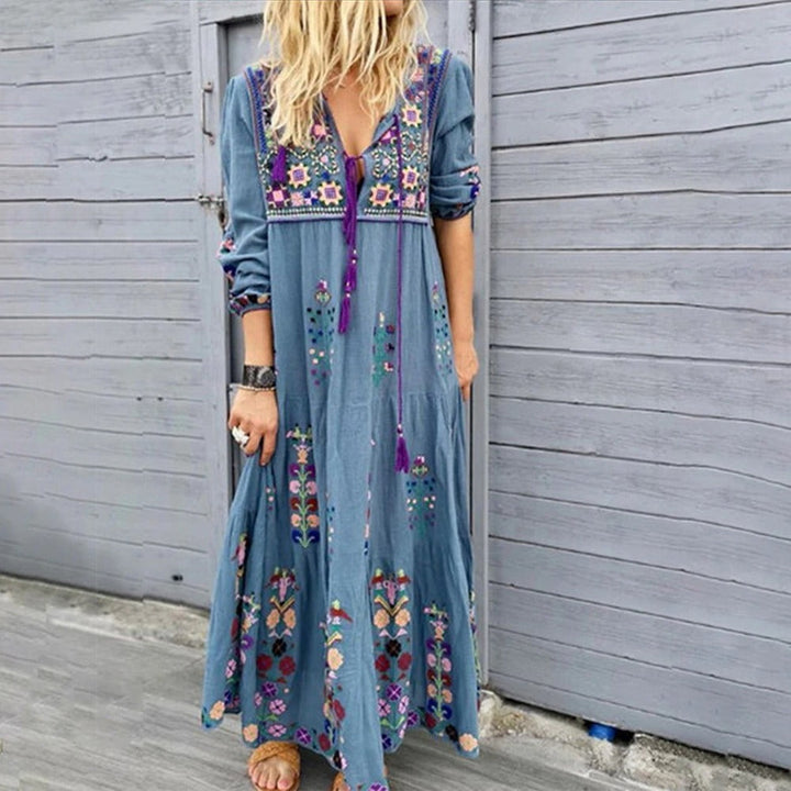 Women's - Lightweight Vintage Style Dress - Breathable Fabric - Perfect for Summer Outings and Casual Events