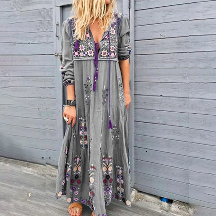 Women's - Lightweight Vintage Style Dress - Breathable Fabric - Perfect for Summer Outings and Casual Events