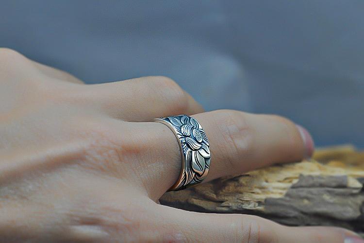 Lotus Sutra Silver Ring