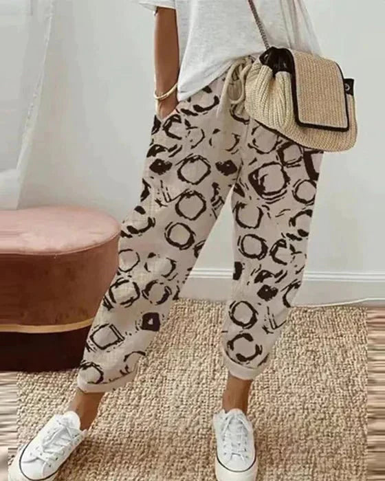 Fashionable casual trousers for women