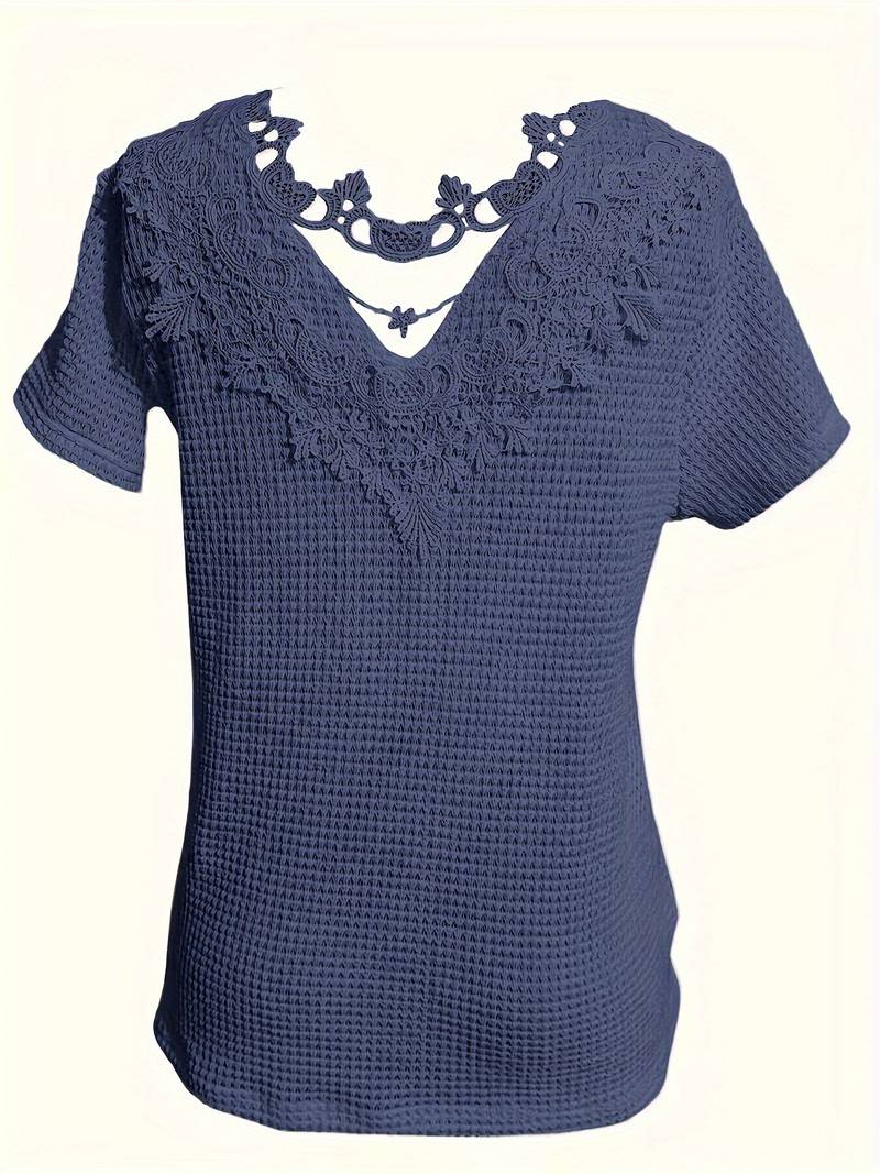 T-shirt with contrasting lace and round neckline