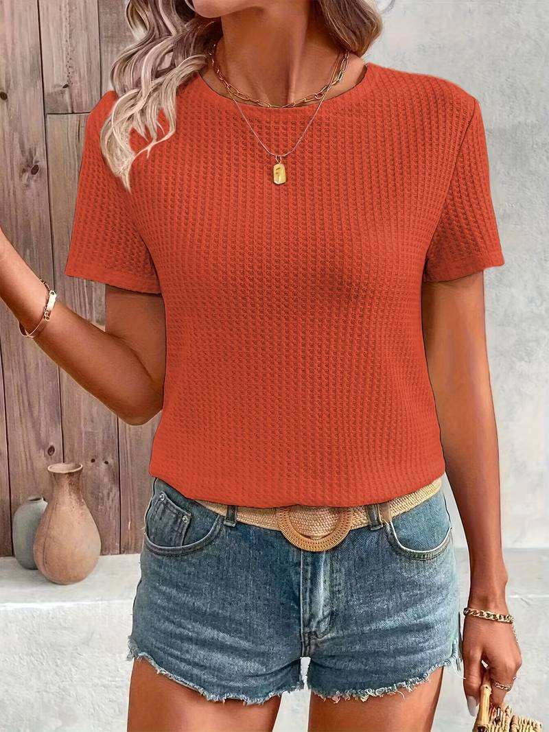 T-shirt with contrasting lace and round neckline