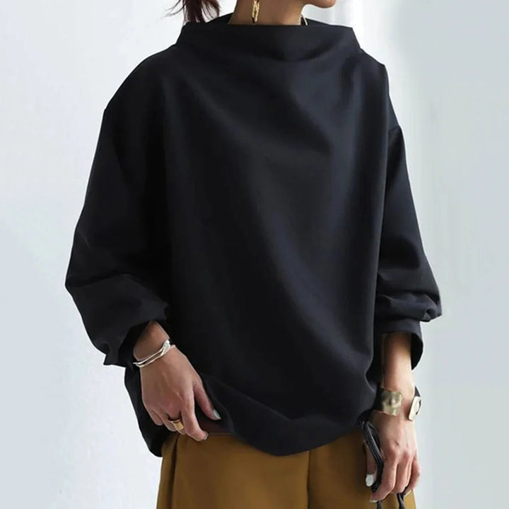 Elegant and stylish long-sleeved jumper for women