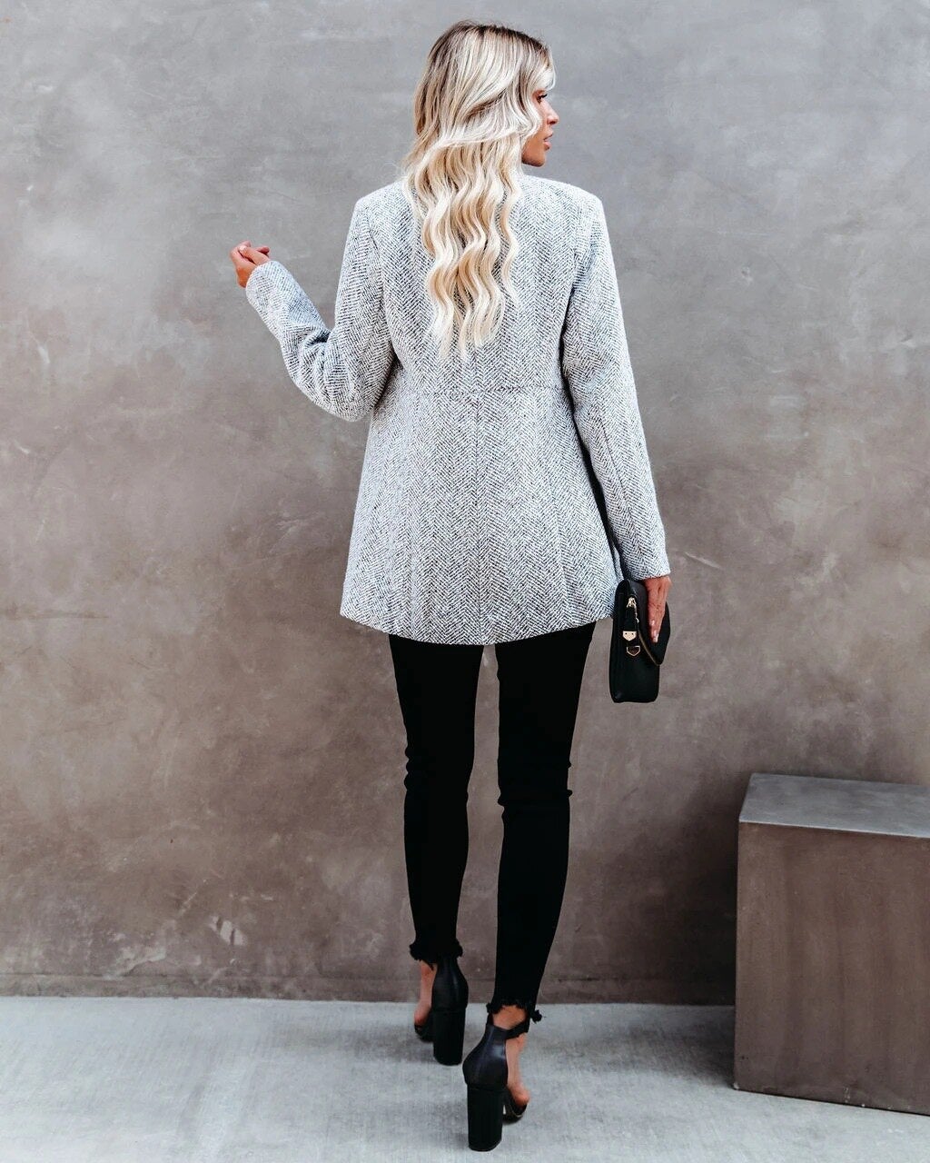 Stylish tweed jacket for women