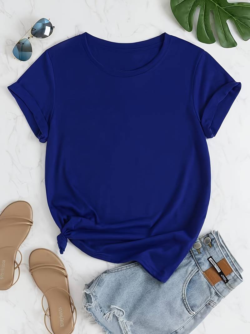 Simple T-shirt with round neckline