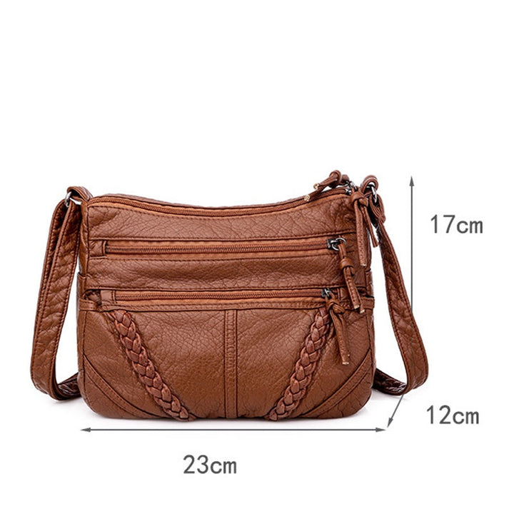 Casual shoulder bag in soft leather