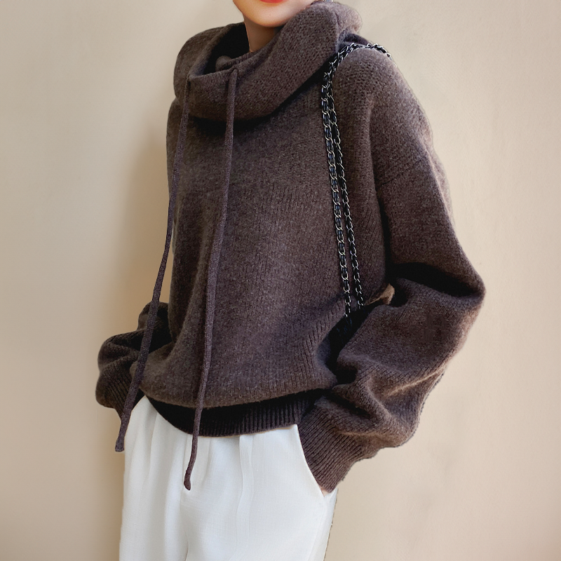 Women's - Turtleneck Hoodie - Merino Wool - Cosy & Stylish Layering Essential