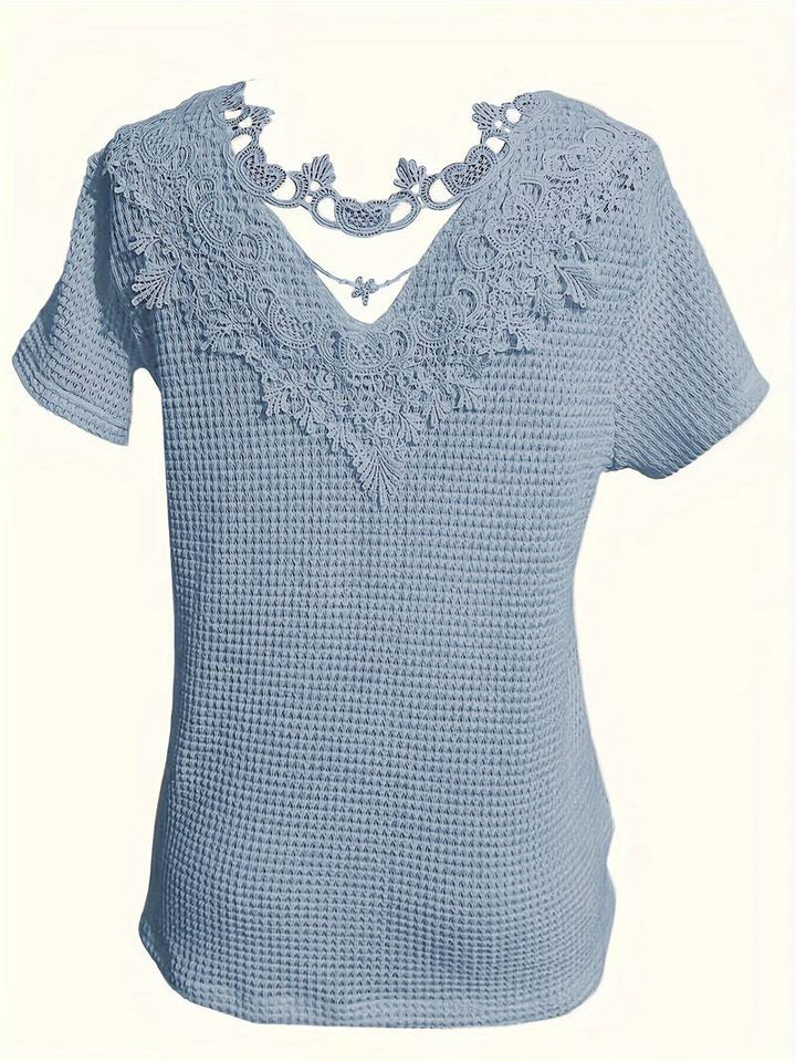 T-shirt with contrasting lace and round neckline