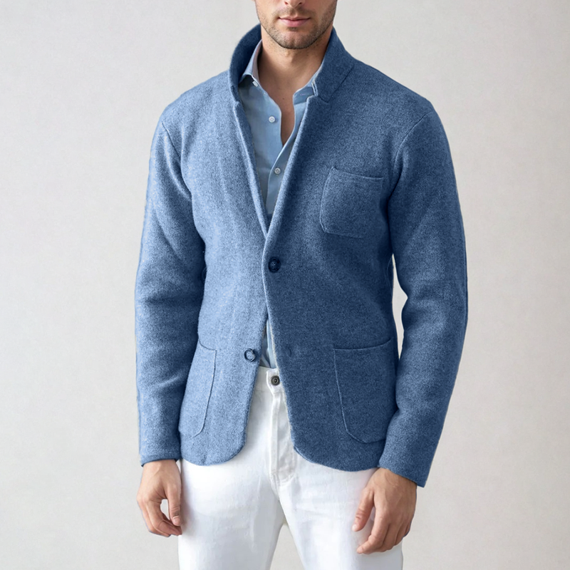 Stylish wool blazer with pocket