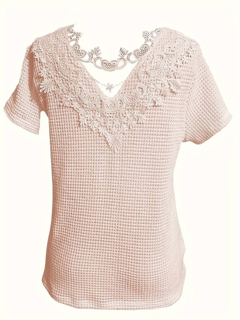 T-shirt with contrasting lace and round neckline