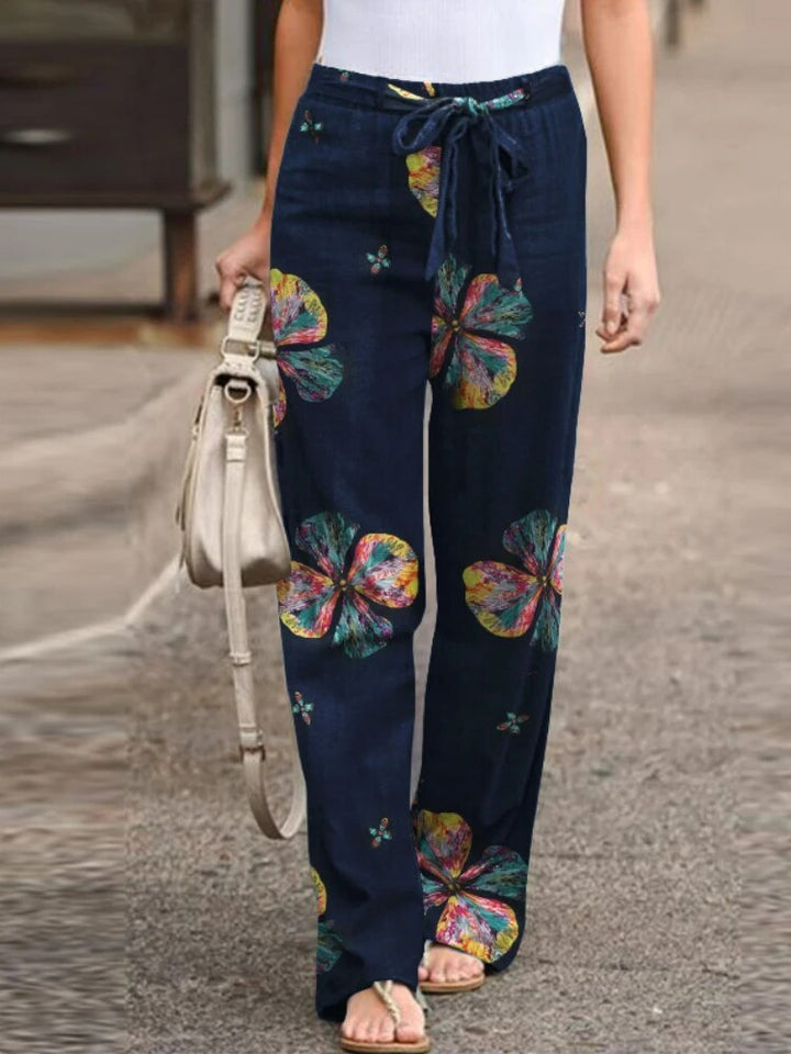 Summer fashion trousers with wide legs