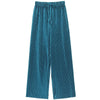 Summer trousers with wide legs and pleats