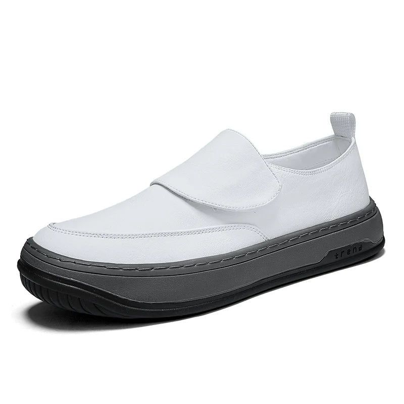 Casual slip-on shoes with contrast sole