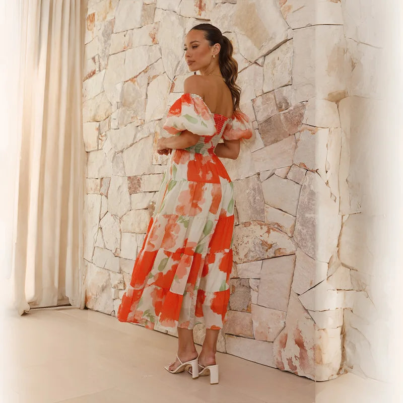 Maxi dress with floral print and sweetheart neckline