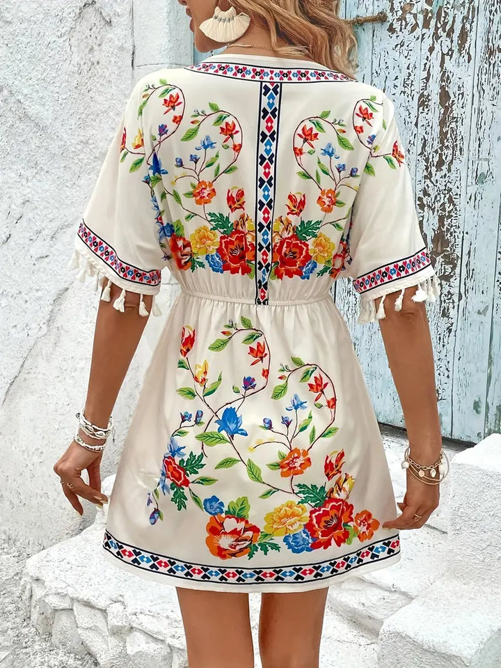 Elegant Dress With V-Neck, Short Sleeves and Floral Pattern With Tassels