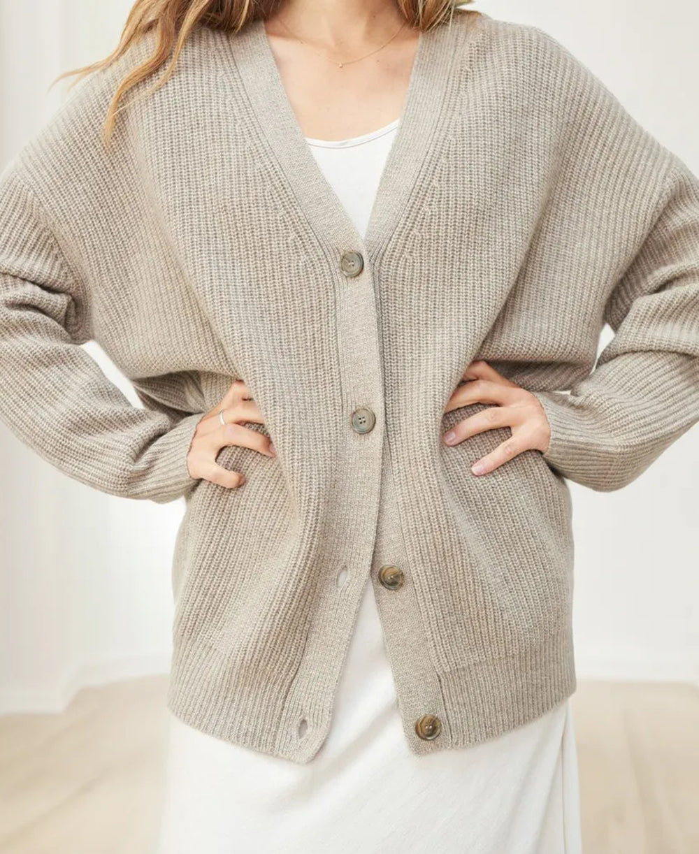 Women's - Elegant Cocoon Cardigan - Soft Knit - Cosy Layering Essential