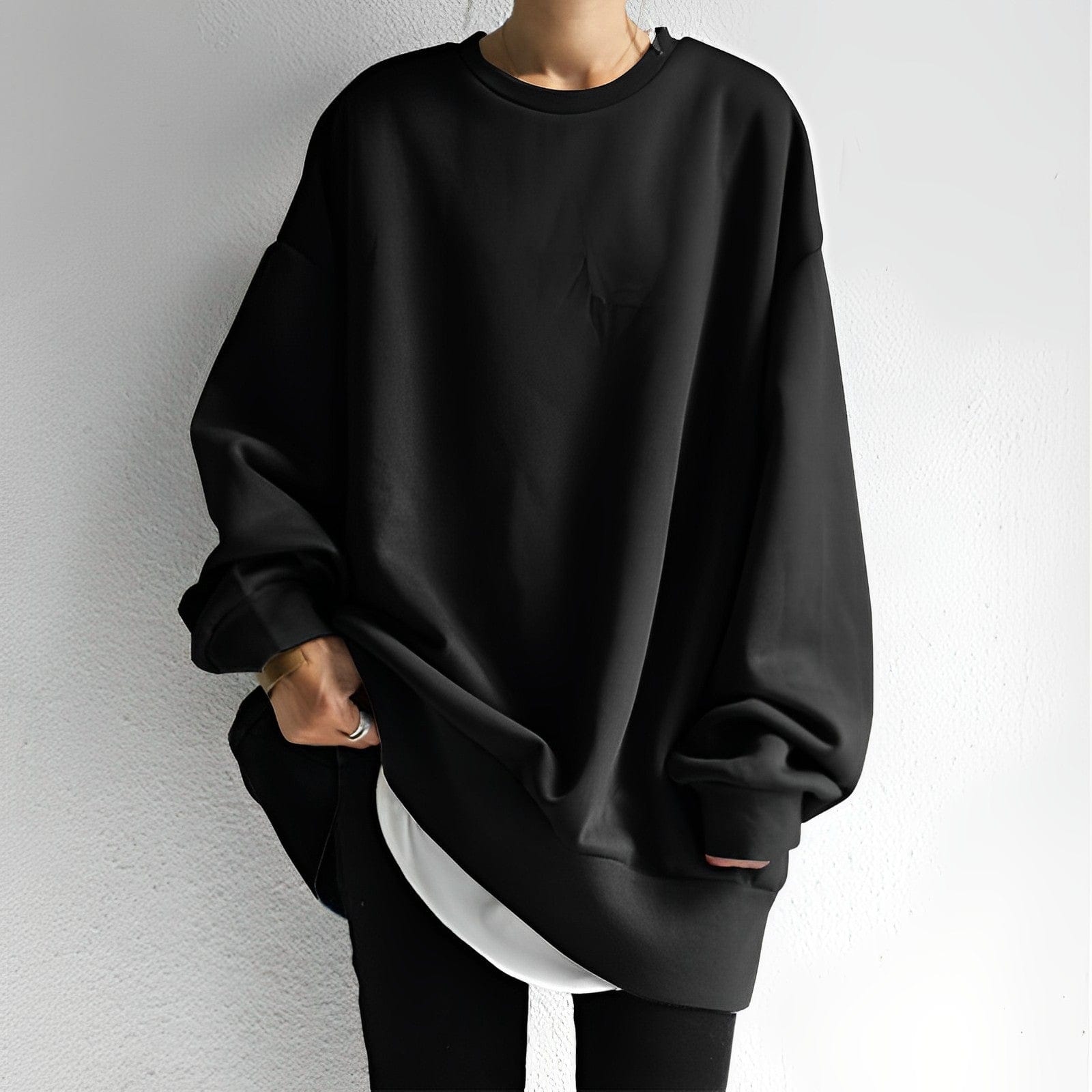 Women's - Cosy Oversized Sweater - Soft Knit Fabric - Perfect for Layering